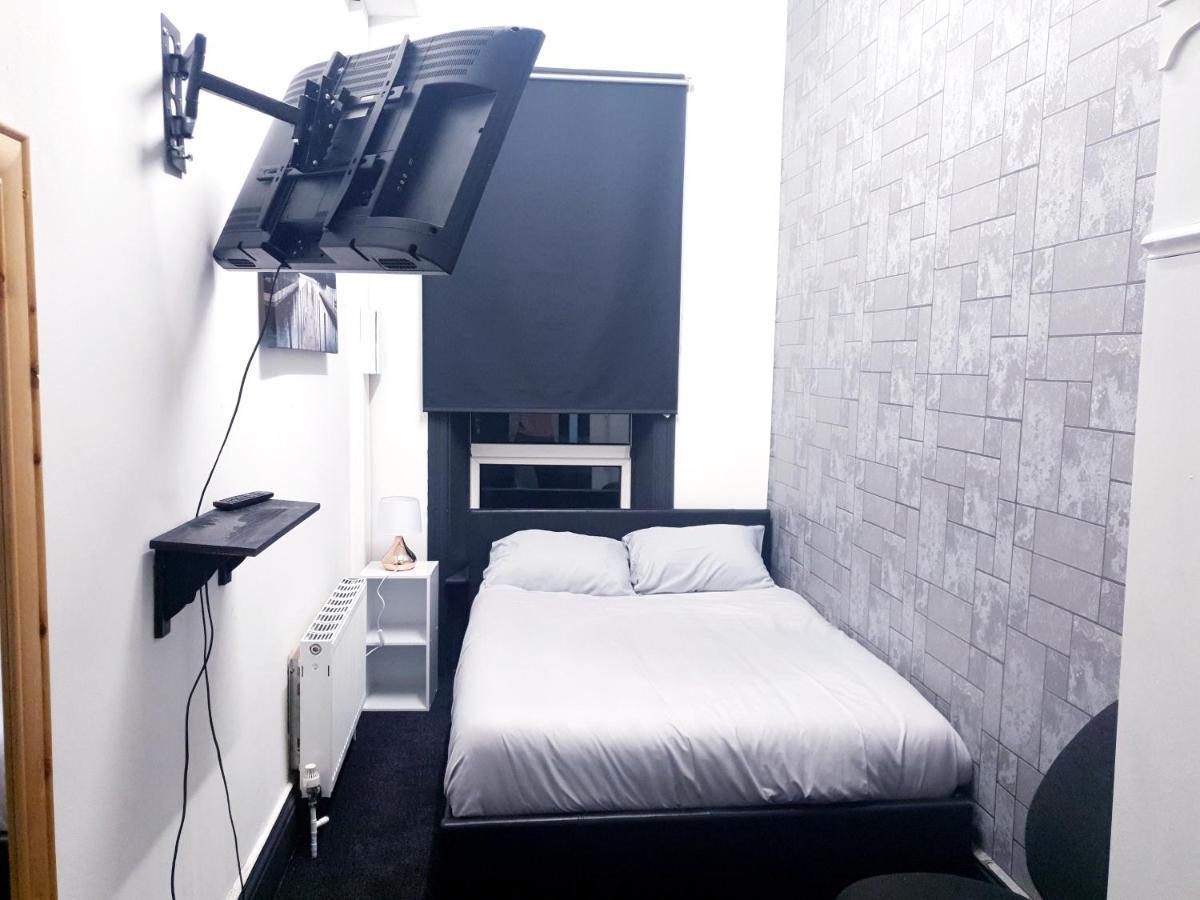 Townhouse 105 Hotel Huddersfield Phòng bức ảnh